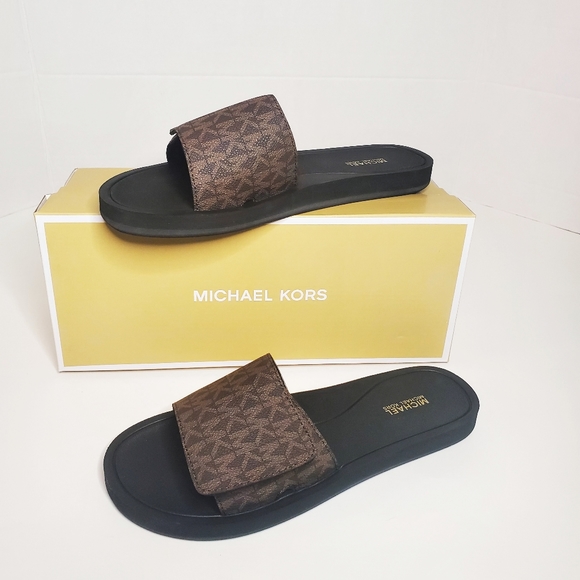 Michael Kors Women's Logo WADE Slides Flip… - Picture 4 of 9
